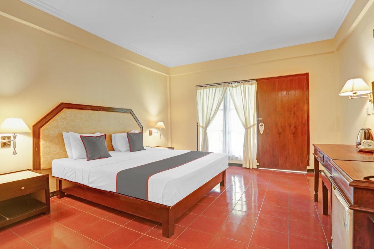 Collection O 90805 Aditya Beach Resort And Spa Lovina Esterno foto